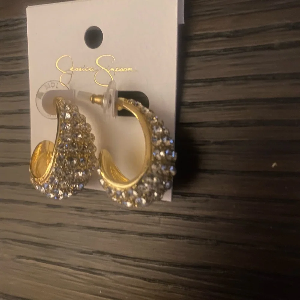 NEW Jessica Simpson gold earrings